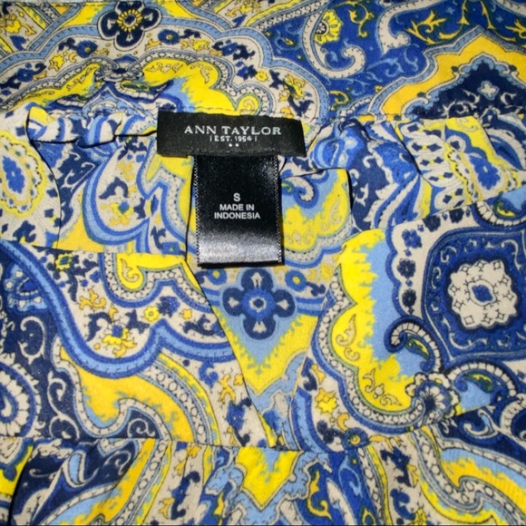 Ann Taylor Beautiful Moroccan Print Top with Sash Belt - Picture 2 of 5